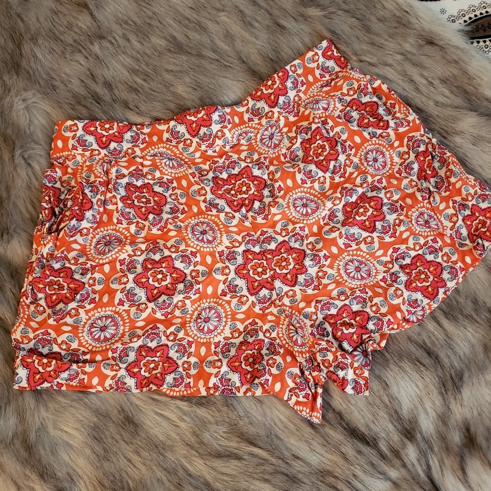 Mossimo Supply Co Orange print flowy shorts.